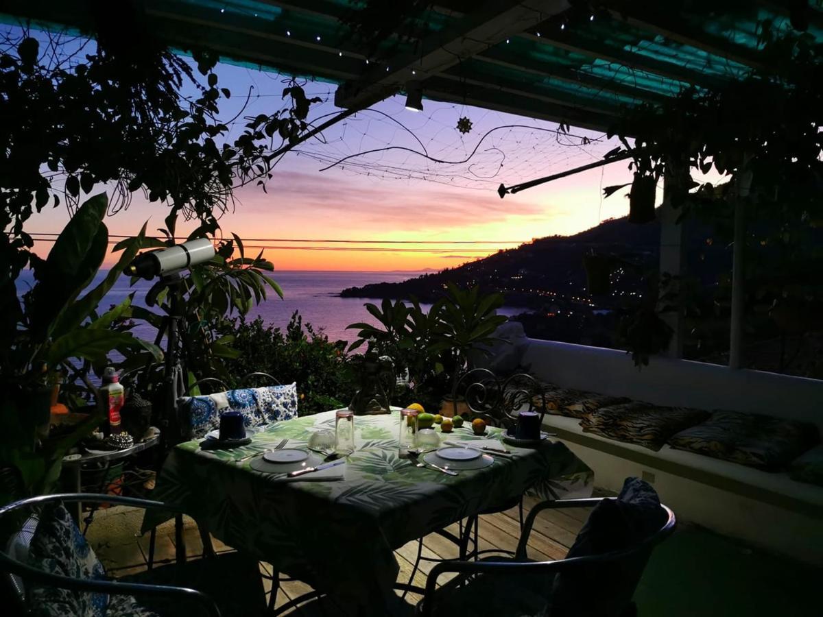 Romantic Casa Lorenzina Affittacamere 벤티밀리아 외부 사진